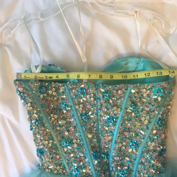 Terani couture 💃🏻PROM DRESS💃🏻SWEET 16💃🏻 - Picture 3 of 8